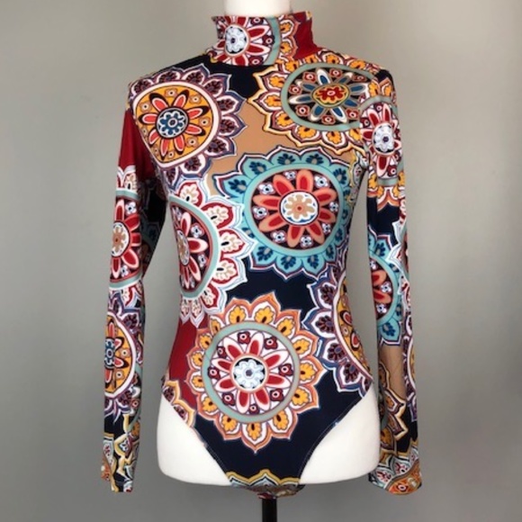 Mangopop Other - Mangopop Long Sleeve Body Sz M